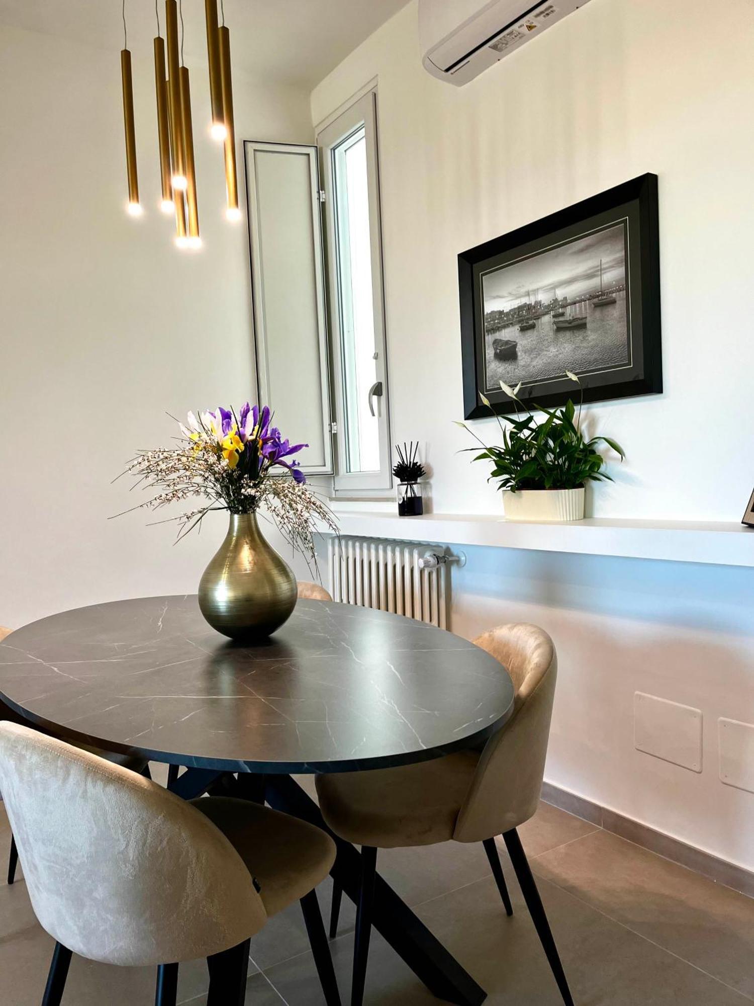 Via Dante Luxury Home 바리 외부 사진