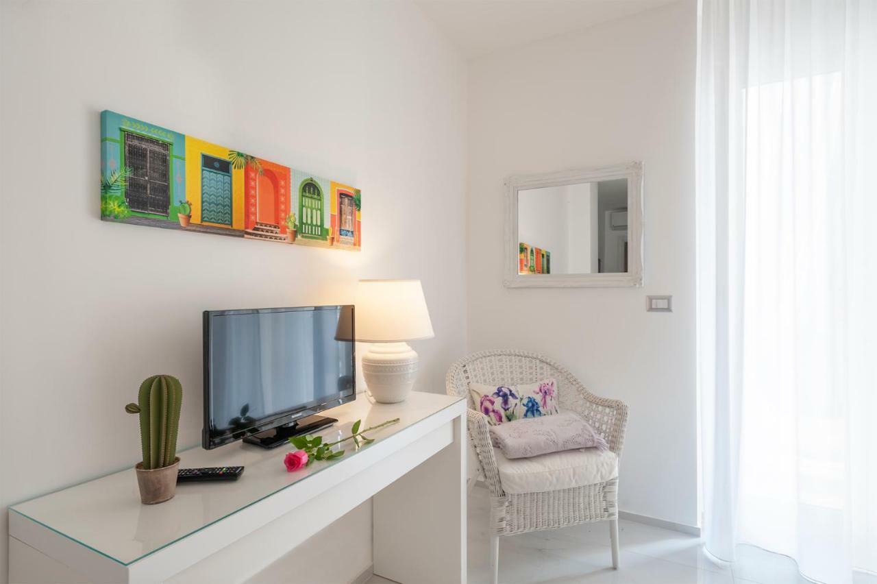 Via Dante Luxury Home 바리 외부 사진